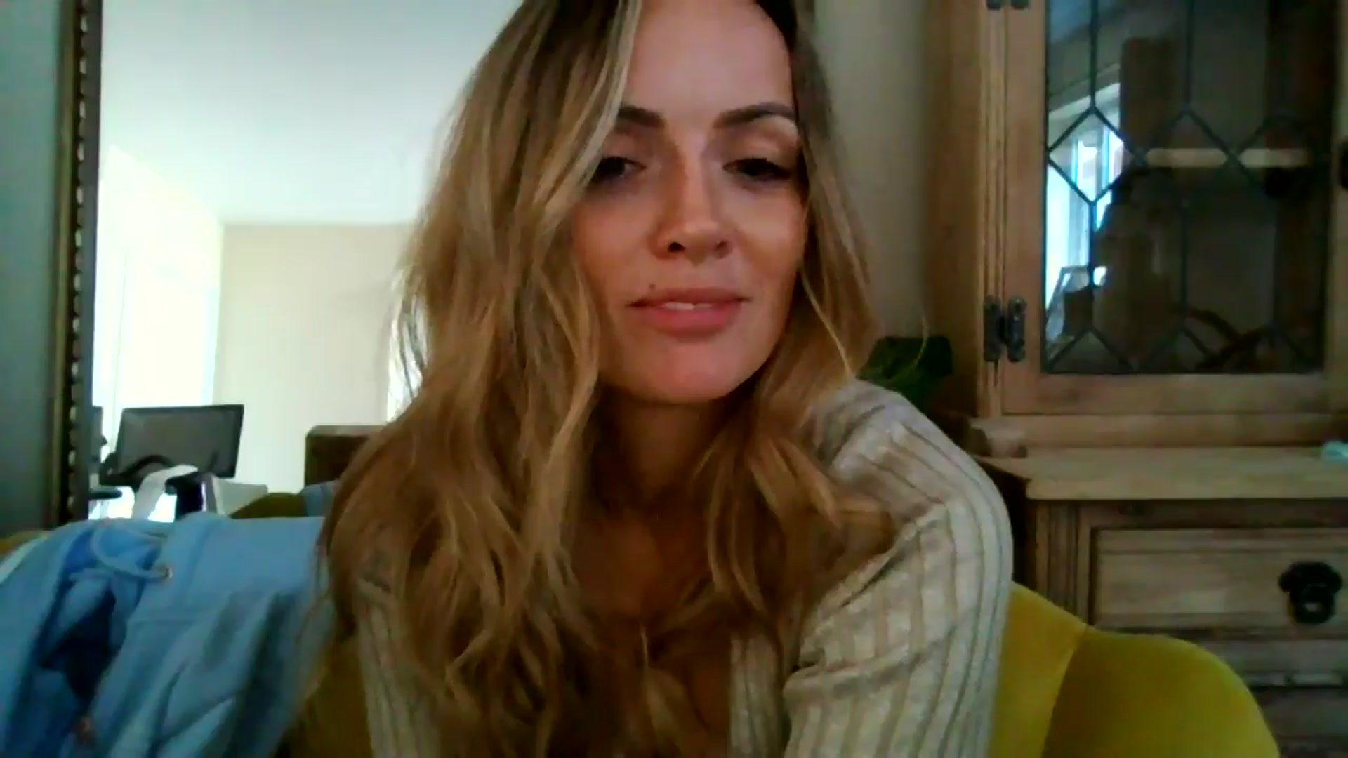 Gallery image thumbnail from British_chick's myfreecams stream on, 08/17/2024, 13:50 image 12 of 20