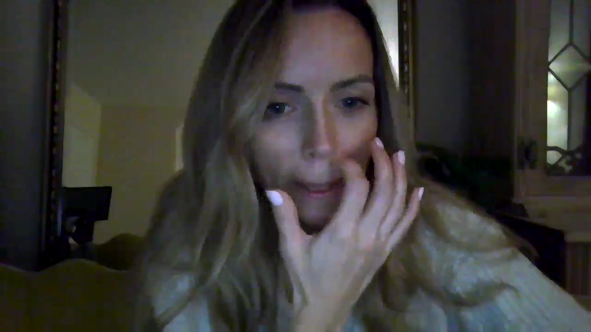 Gallery image thumbnail from British_chick's myfreecams stream on, 08/18/2024, 24:31 image 8 of 20
