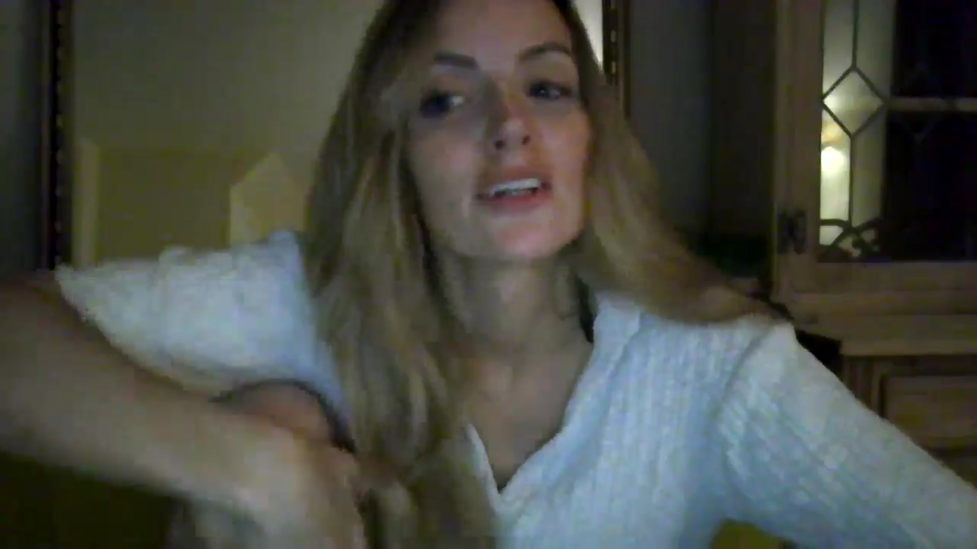 Gallery image thumbnail from British_chick's myfreecams stream on, 08/18/2024, 24:31 image 3 of 20