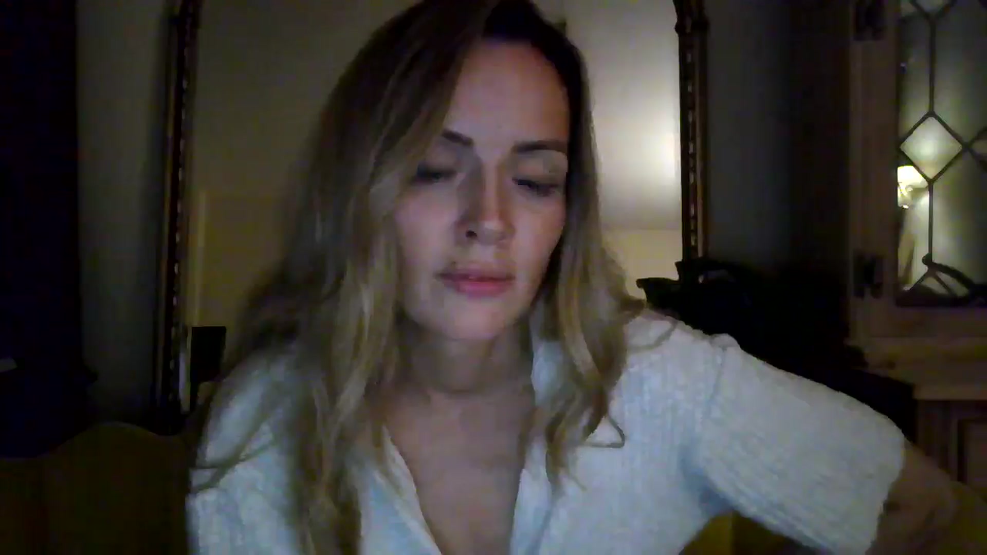 Gallery image thumbnail from British_chick's myfreecams stream on, 08/18/2024, 24:31 image 17 of 20