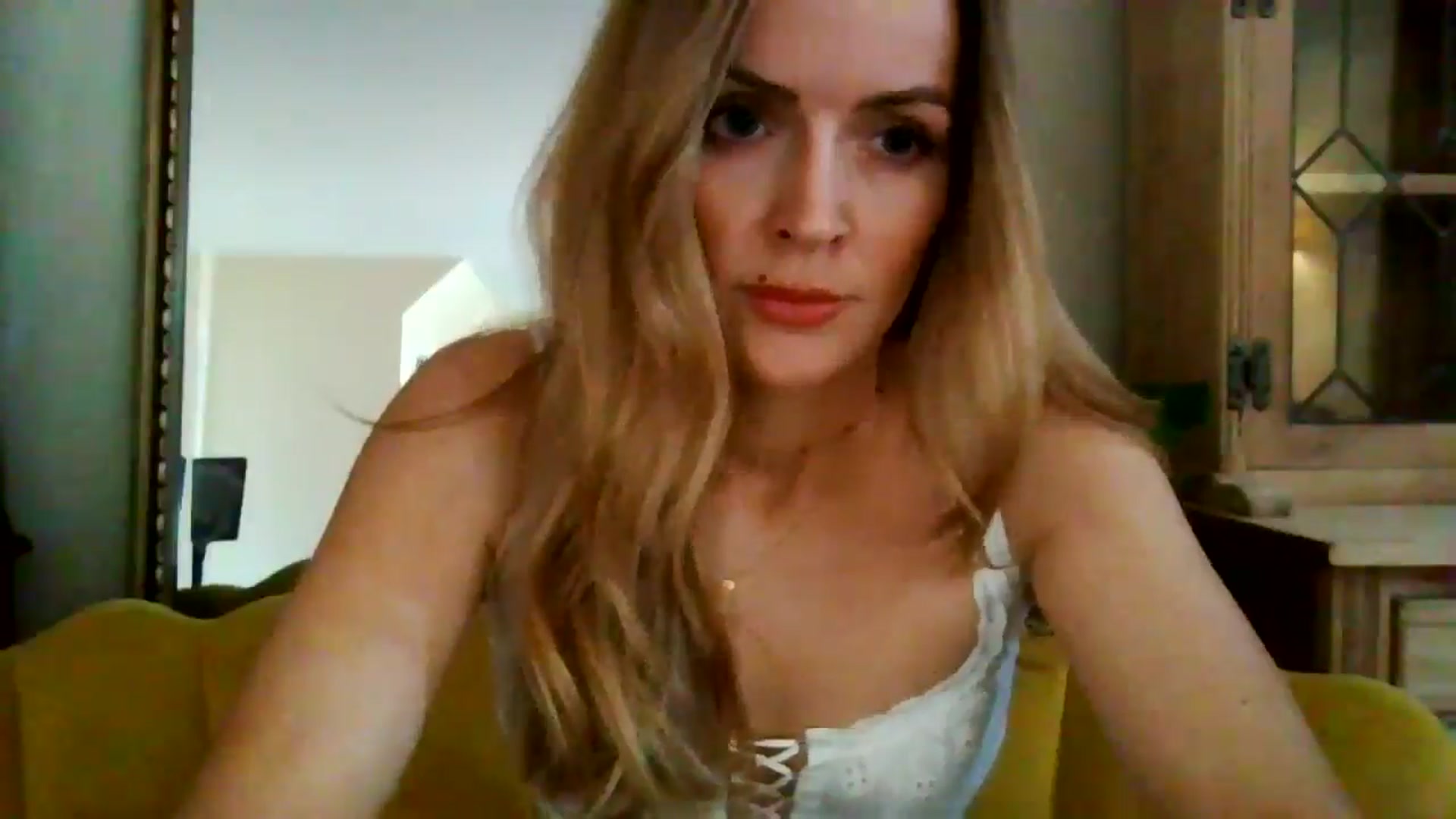 Gallery image thumbnail from British_chick's myfreecams stream on, 08/18/2024, 15:08 image 4 of 20