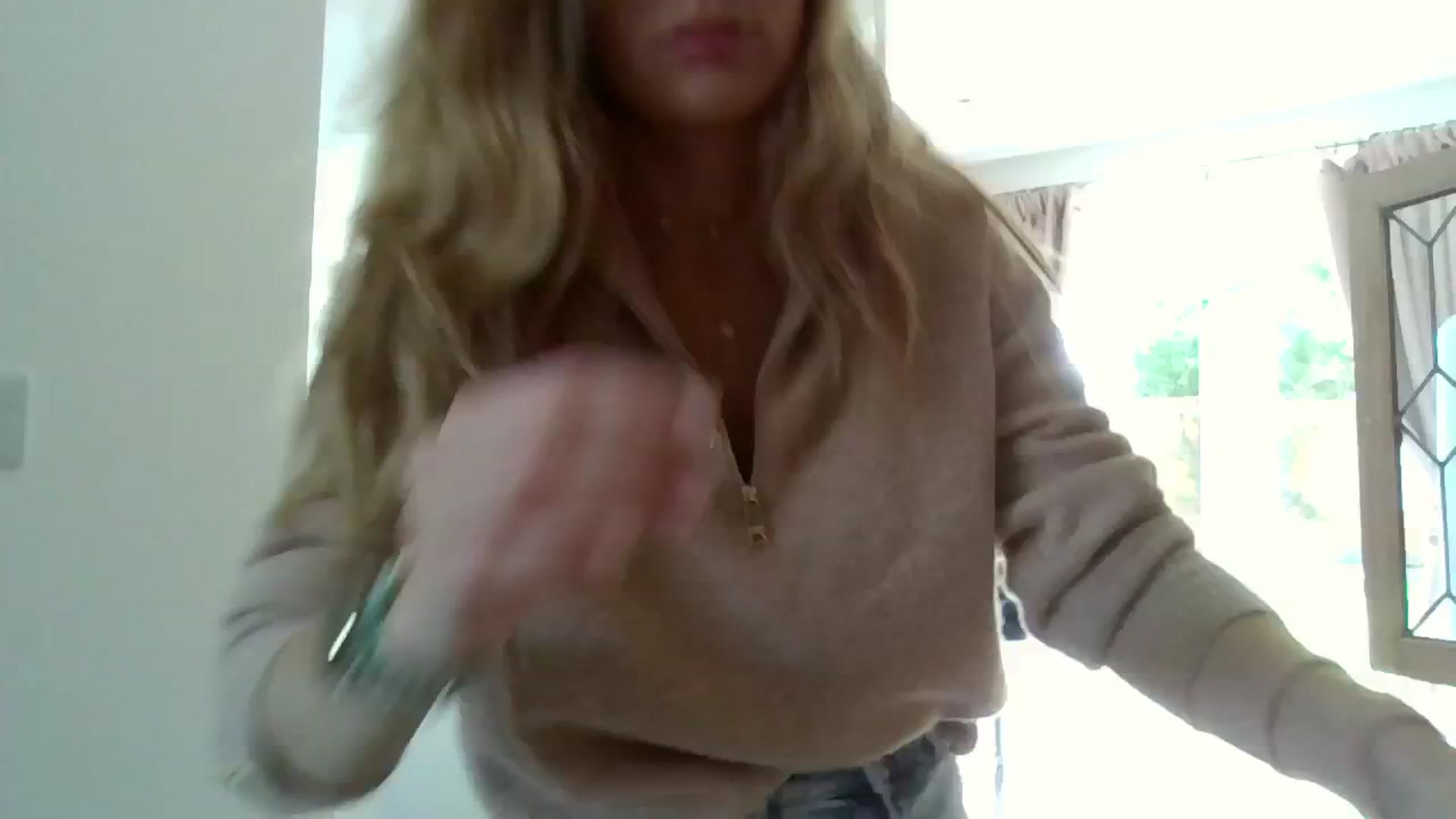 Gallery image thumbnail from British_chick's myfreecams stream on, 08/20/2024, 10:42 image 8 of 20