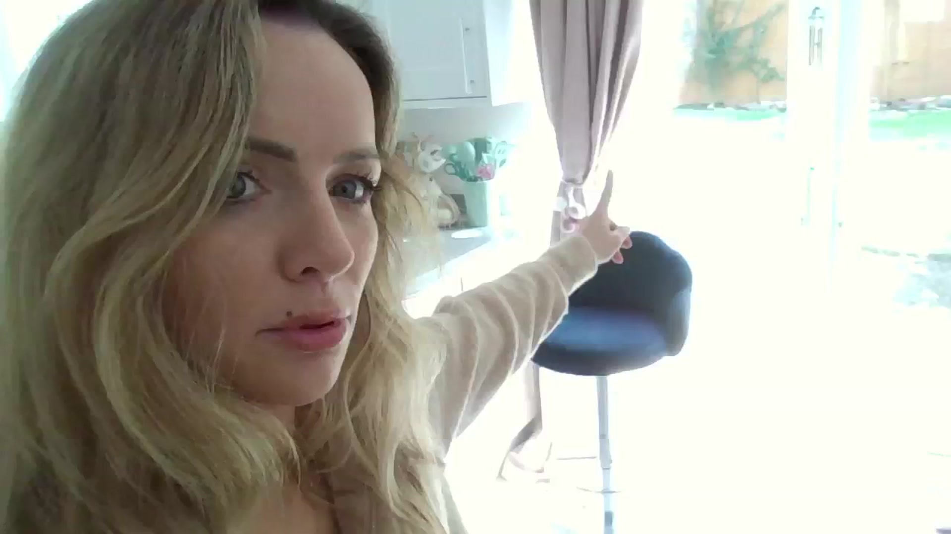 Gallery image thumbnail from British_chick's myfreecams stream on, 08/20/2024, 10:42 image 6 of 20