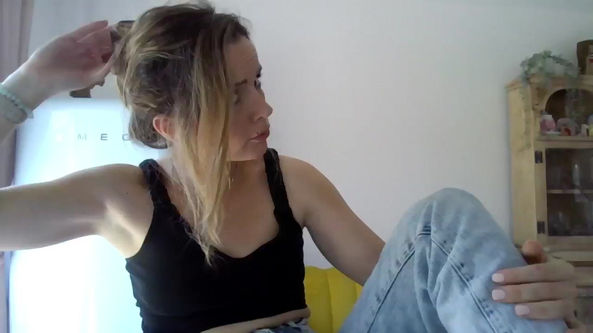 Gallery image thumbnail from British_chick's myfreecams stream on, 08/20/2024, 10:57 image 15 of 20