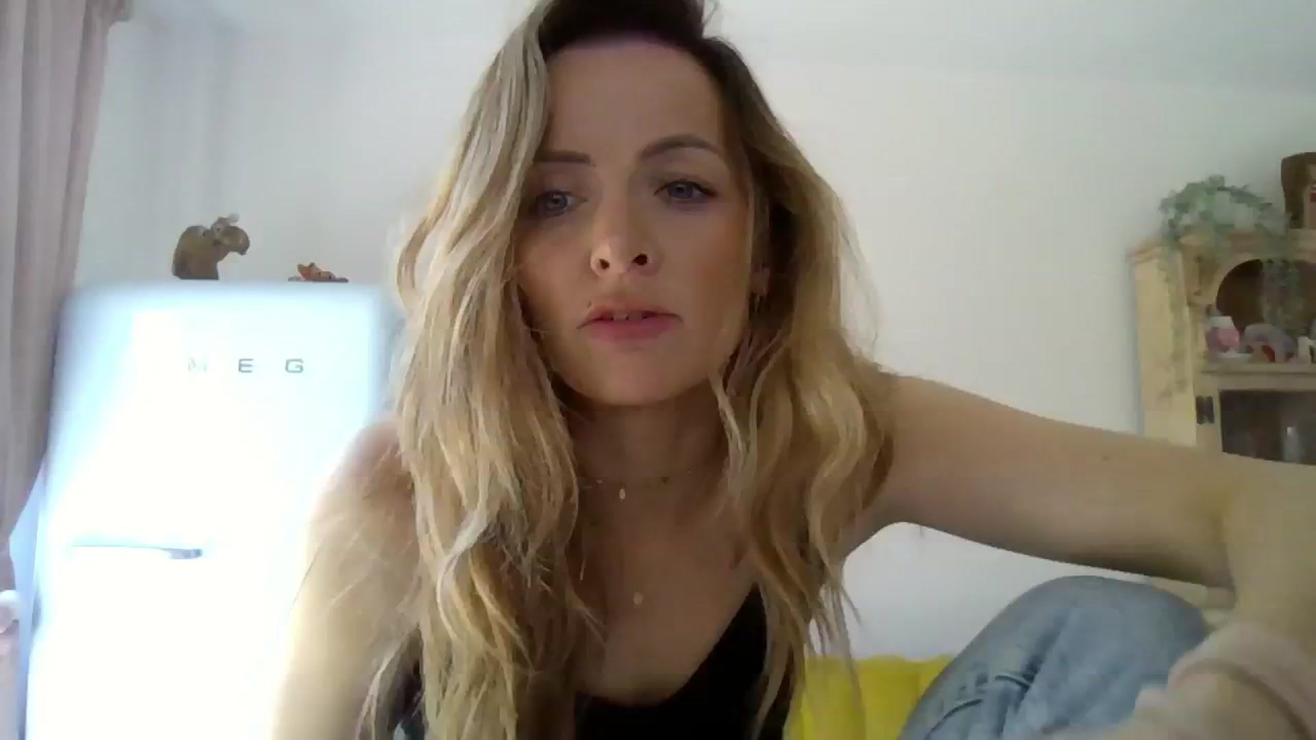 Gallery image thumbnail from British_chick's myfreecams stream on, 08/20/2024, 10:57 image 16 of 20