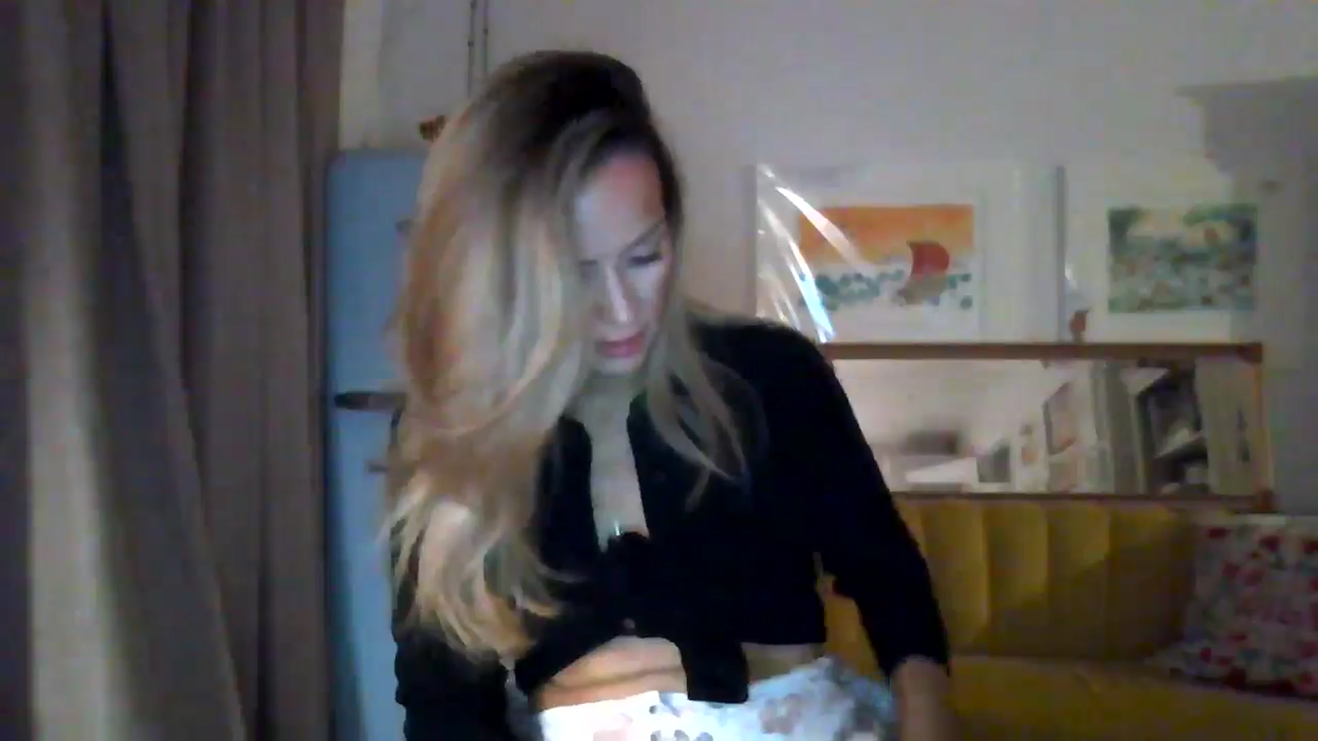 Gallery image thumbnail from British_chick's myfreecams stream on, 09/03/2024, 22:45 image 19 of 20