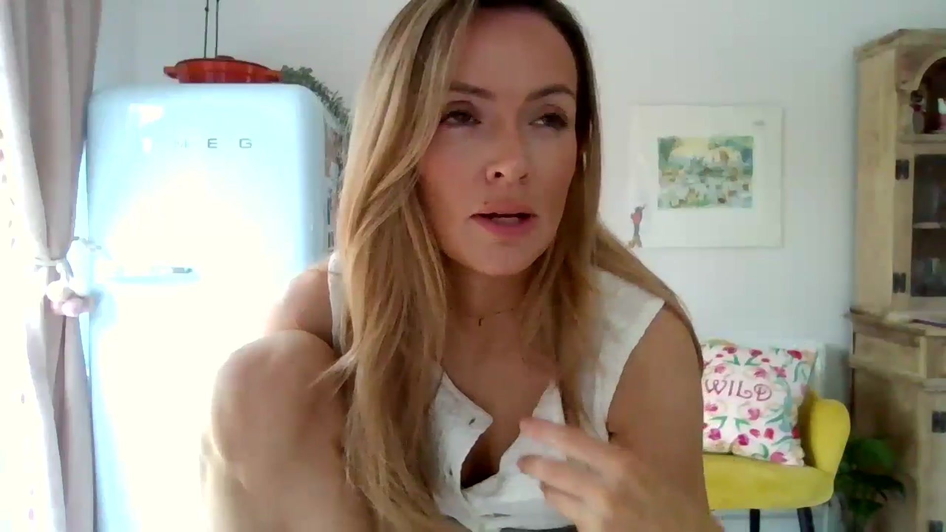 Gallery image thumbnail from British_chick's myfreecams stream on, 09/04/2024, 11:05 image 13 of 20