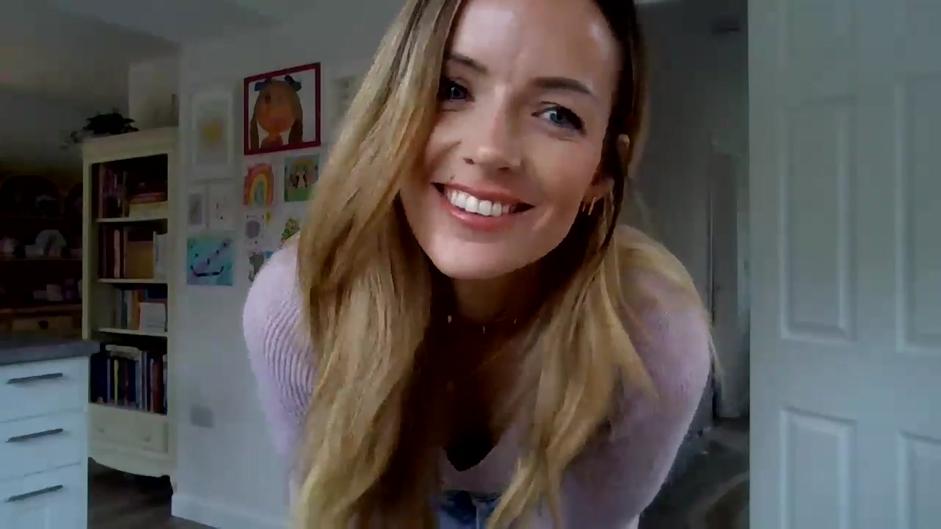 Gallery image thumbnail from British_chick's myfreecams stream on, 09/07/2024, 09:59 image 19 of 20