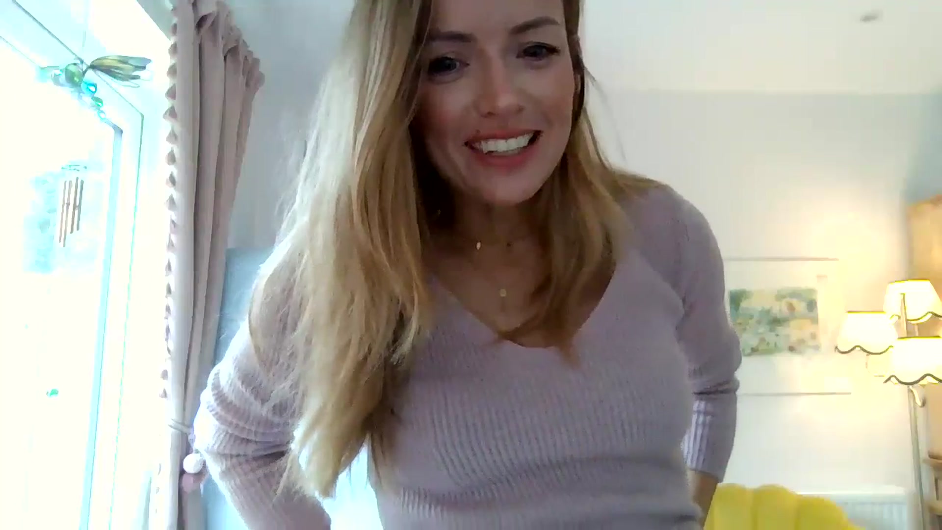 Gallery image thumbnail from British_chick's myfreecams stream on, 09/07/2024, 09:59 image 16 of 20