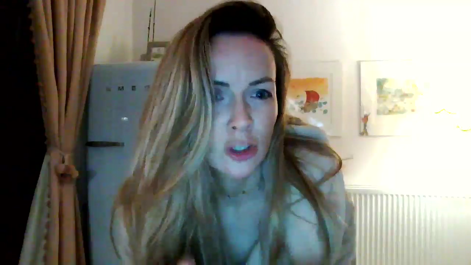 Gallery image thumbnail from British_chick's myfreecams stream on, 09/08/2024, 24:06 image 6 of 20