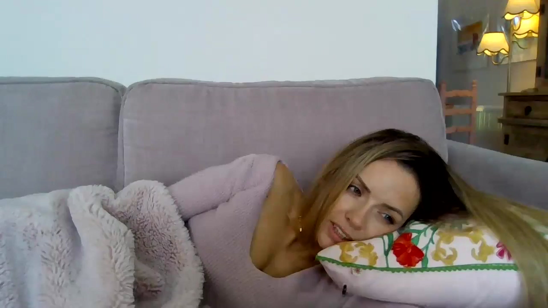 Gallery image thumbnail from British_chick's myfreecams stream on, 09/17/2024, 14:04 image 12 of 20
