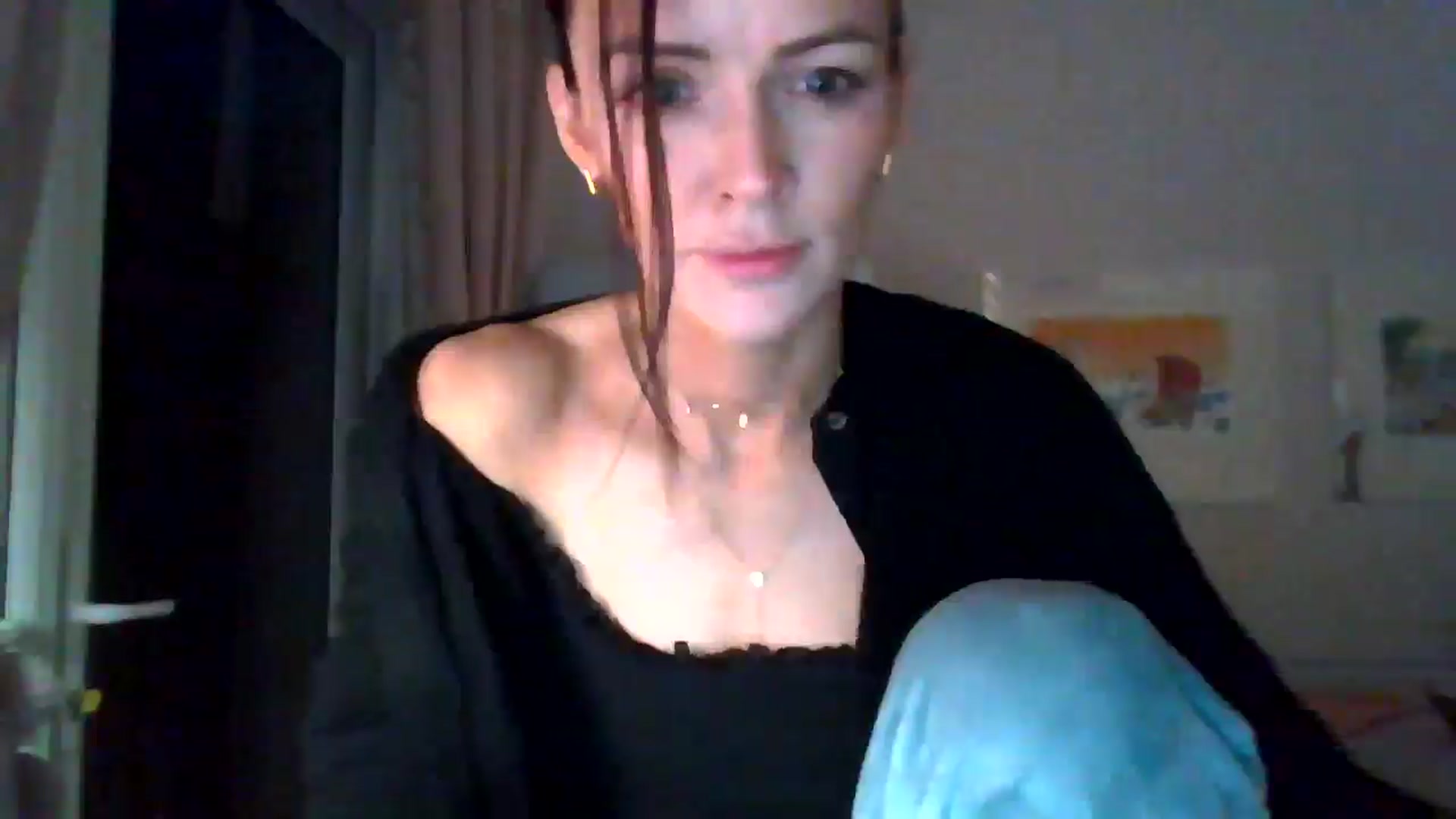 Gallery image thumbnail from British_chick's myfreecams stream on, 10/12/2024, 18:20 image 15 of 20