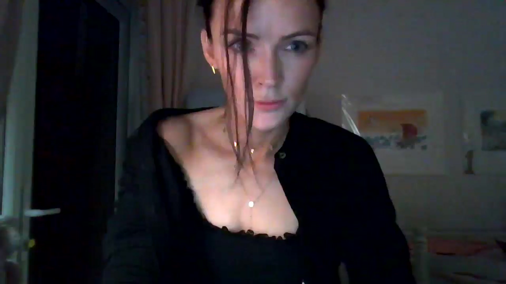 Gallery image thumbnail from British_chick's myfreecams stream on, 10/12/2024, 18:20 image 16 of 20