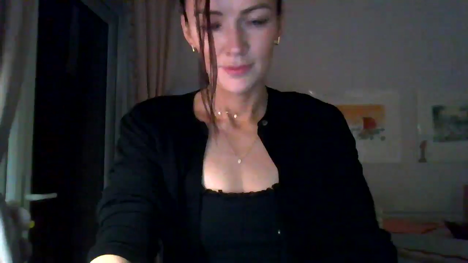 Gallery image thumbnail from British_chick's myfreecams stream on, 10/12/2024, 18:20 image 20 of 20
