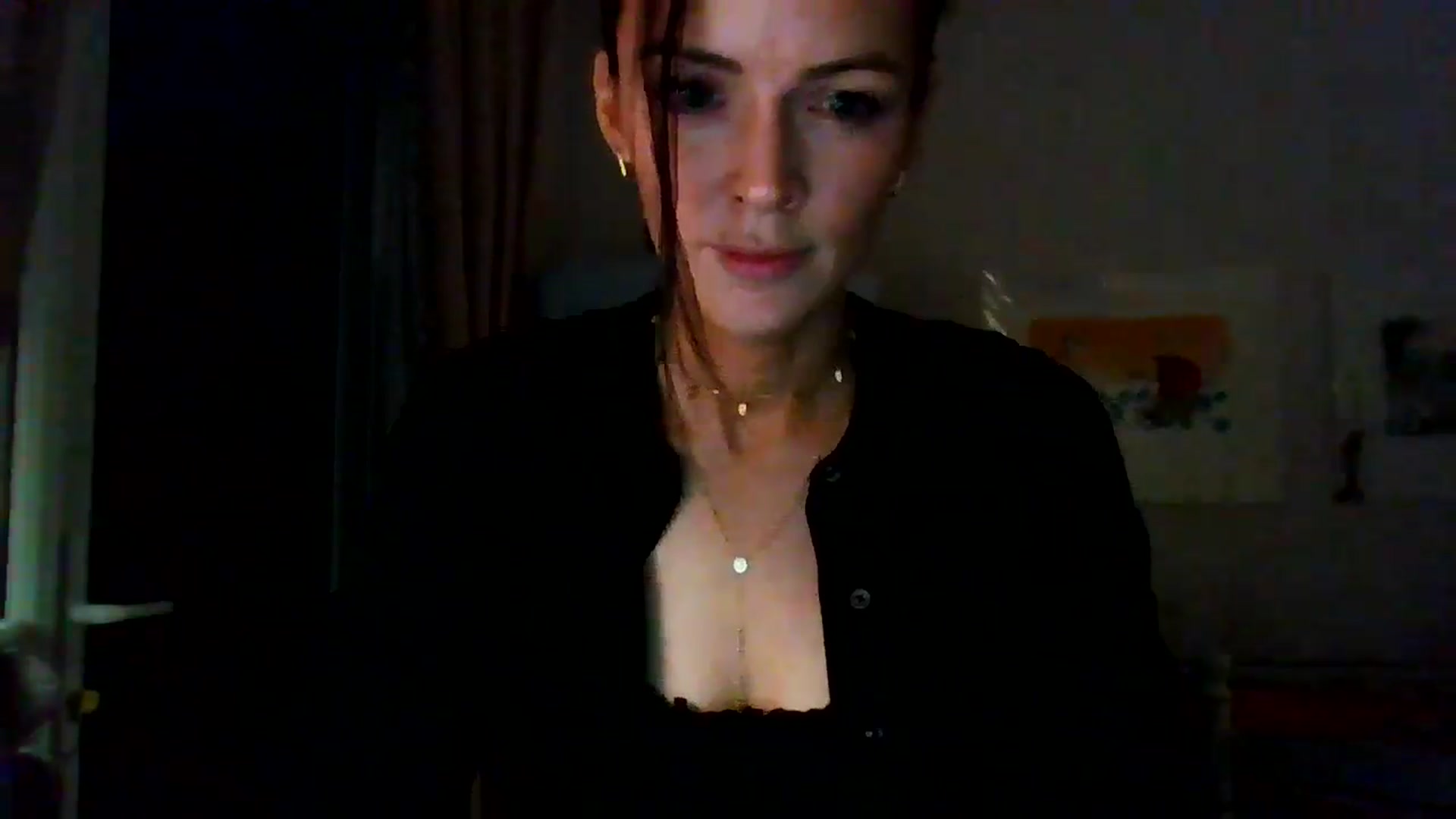 Gallery image thumbnail from British_chick's myfreecams stream on, 10/12/2024, 18:20 image 7 of 20