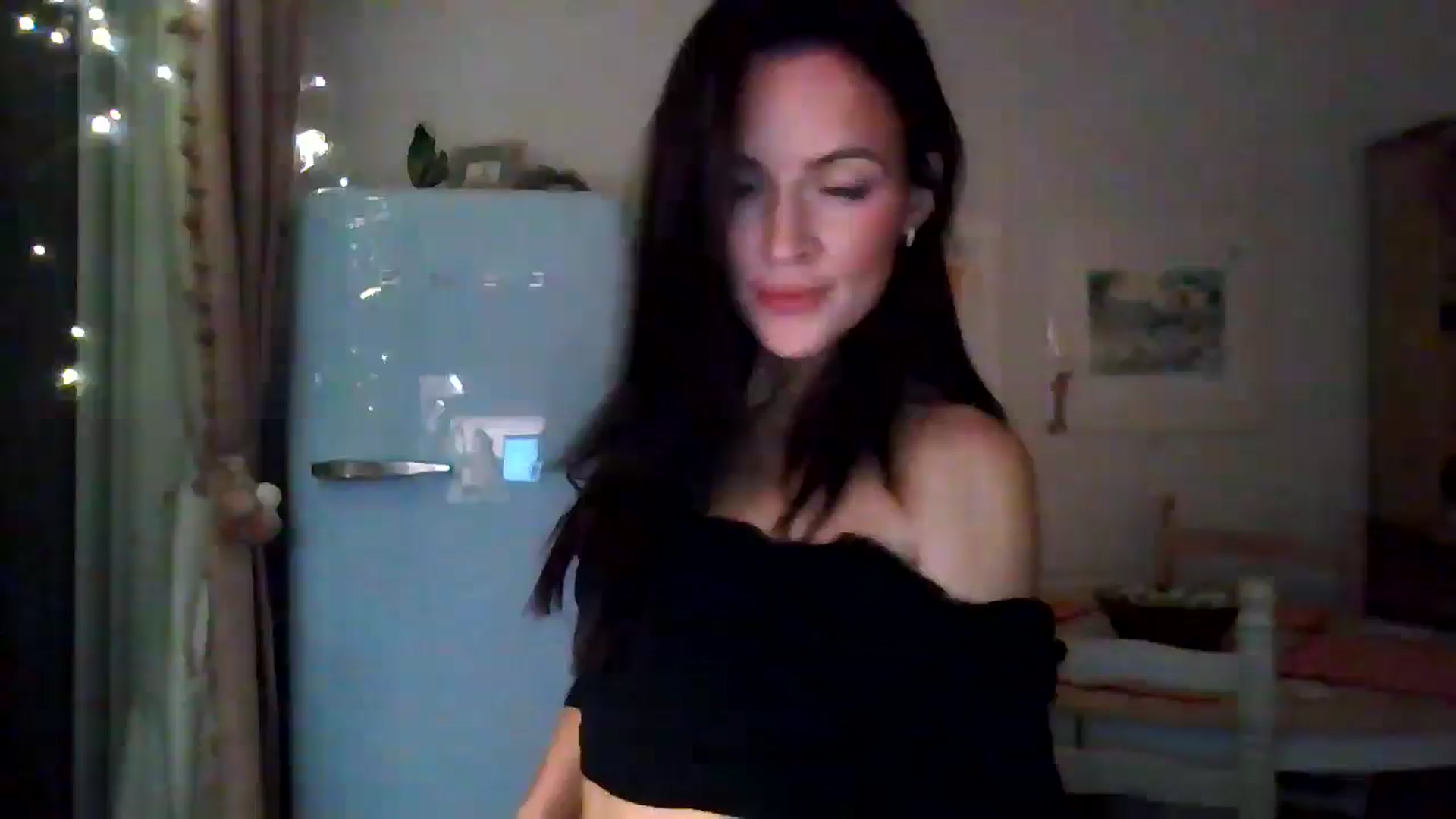 Gallery image thumbnail from British_chick's myfreecams stream on, 10/12/2024, 22:51 image 13 of 20