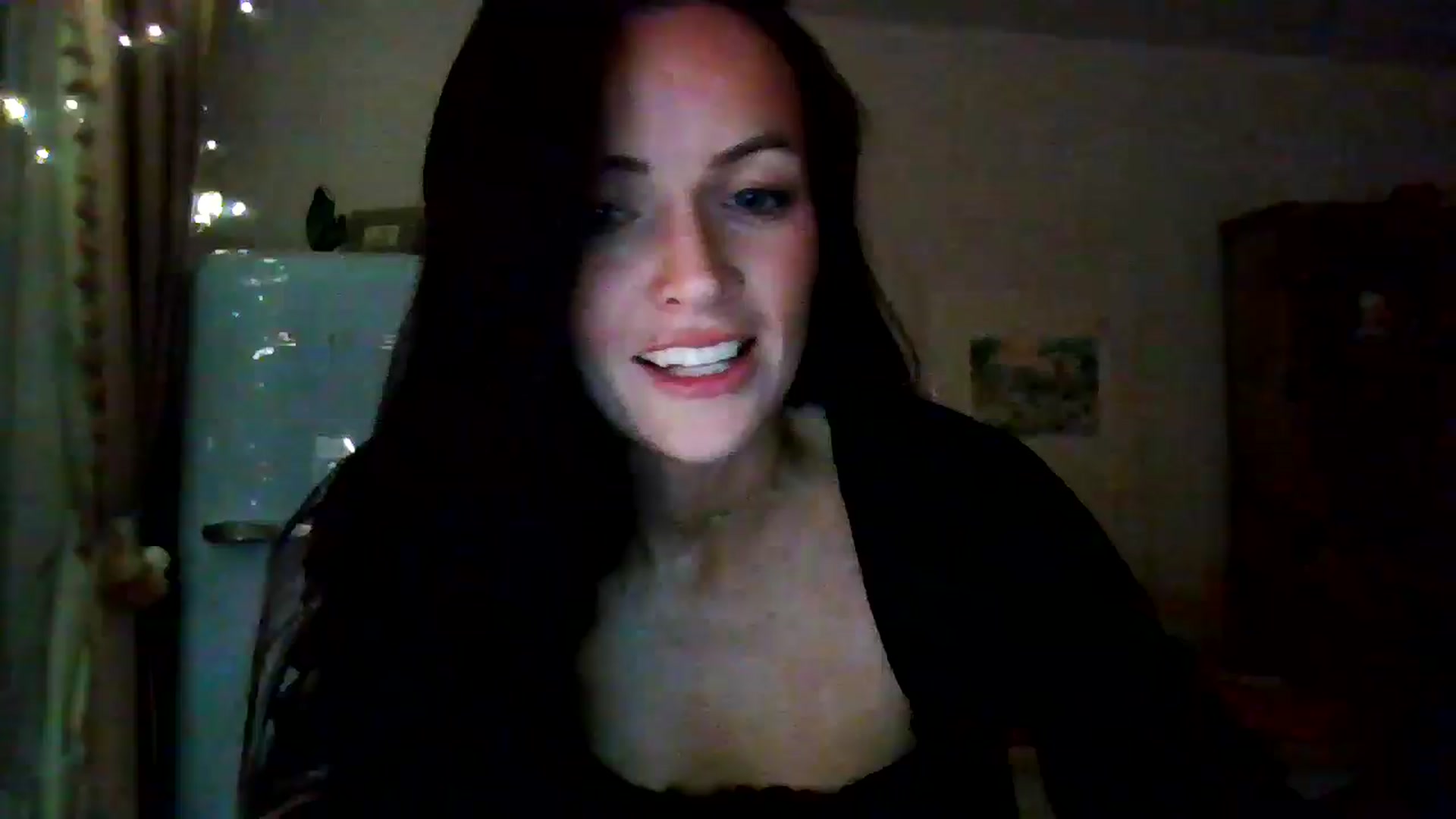 Gallery image thumbnail from British_chick's myfreecams stream on, 10/12/2024, 22:51 image 6 of 20