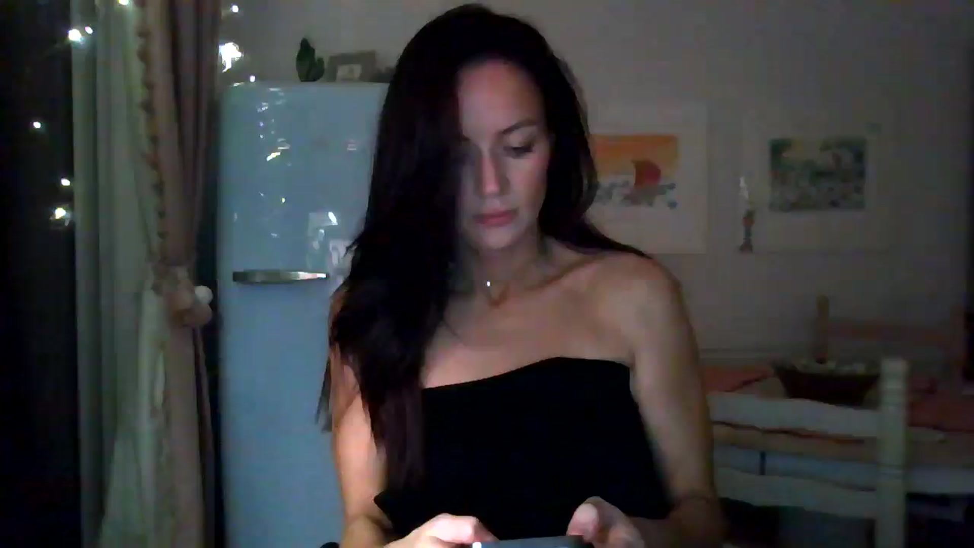 Gallery image thumbnail from British_chick's myfreecams stream on, 10/12/2024, 22:51 image 17 of 20