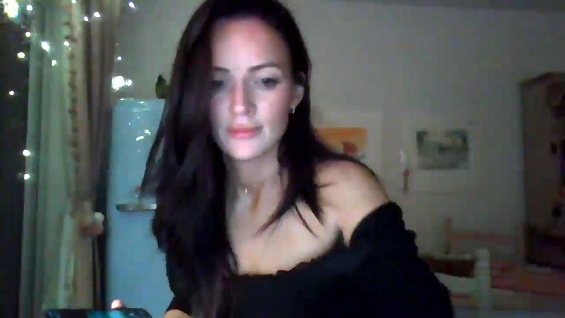Gallery image thumbnail from British_chick's myfreecams stream on, 10/12/2024, 22:51 image 12 of 20