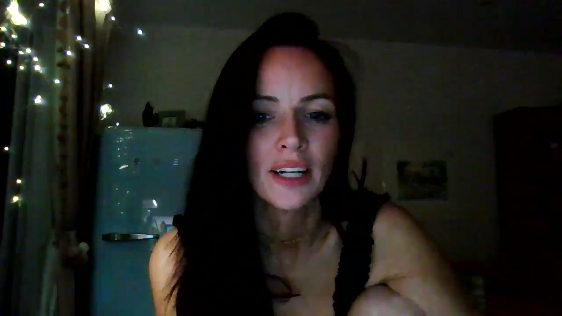 Gallery image thumbnail from British_chick's myfreecams stream on, 10/12/2024, 23:01 image 4 of 20