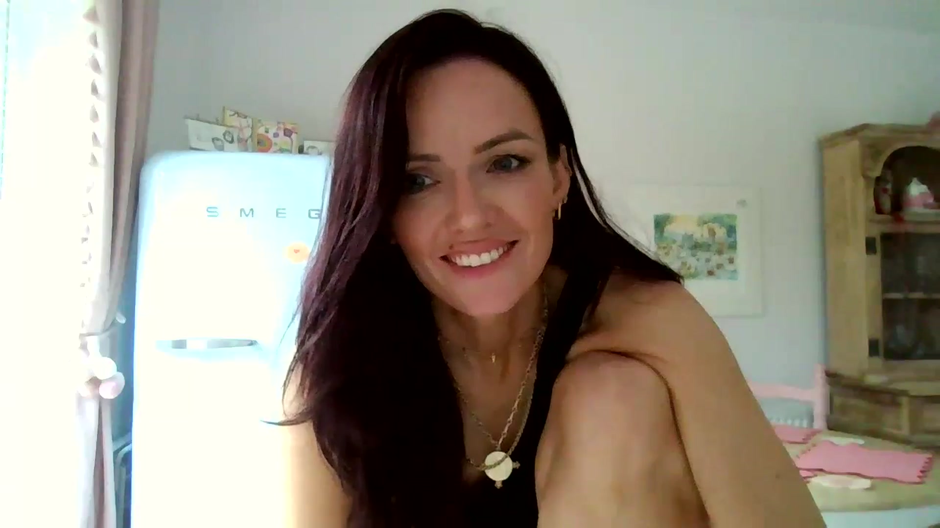 Gallery image thumbnail from British_chick's myfreecams stream on, 10/15/2024, 13:18 image 12 of 20
