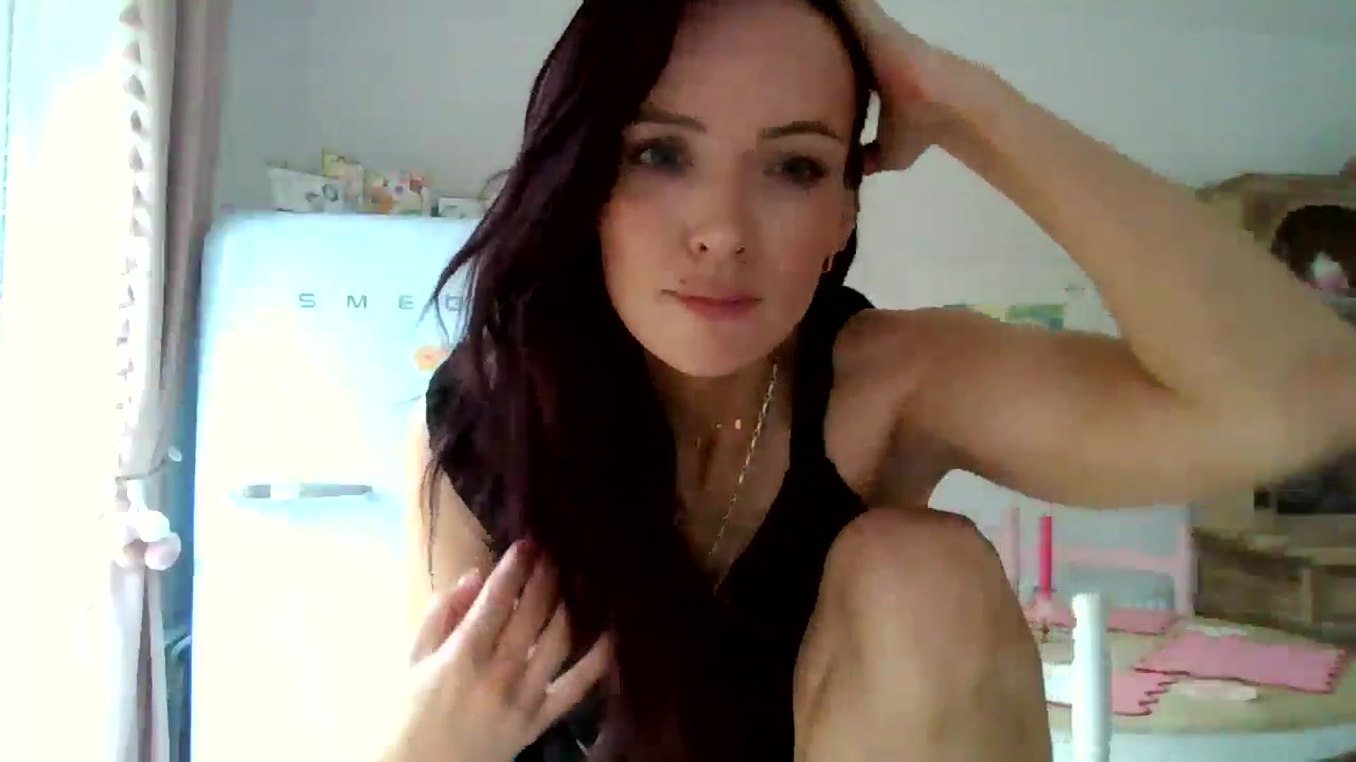 Gallery image thumbnail from British_chick's myfreecams stream on, 10/15/2024, 13:18 image 10 of 20