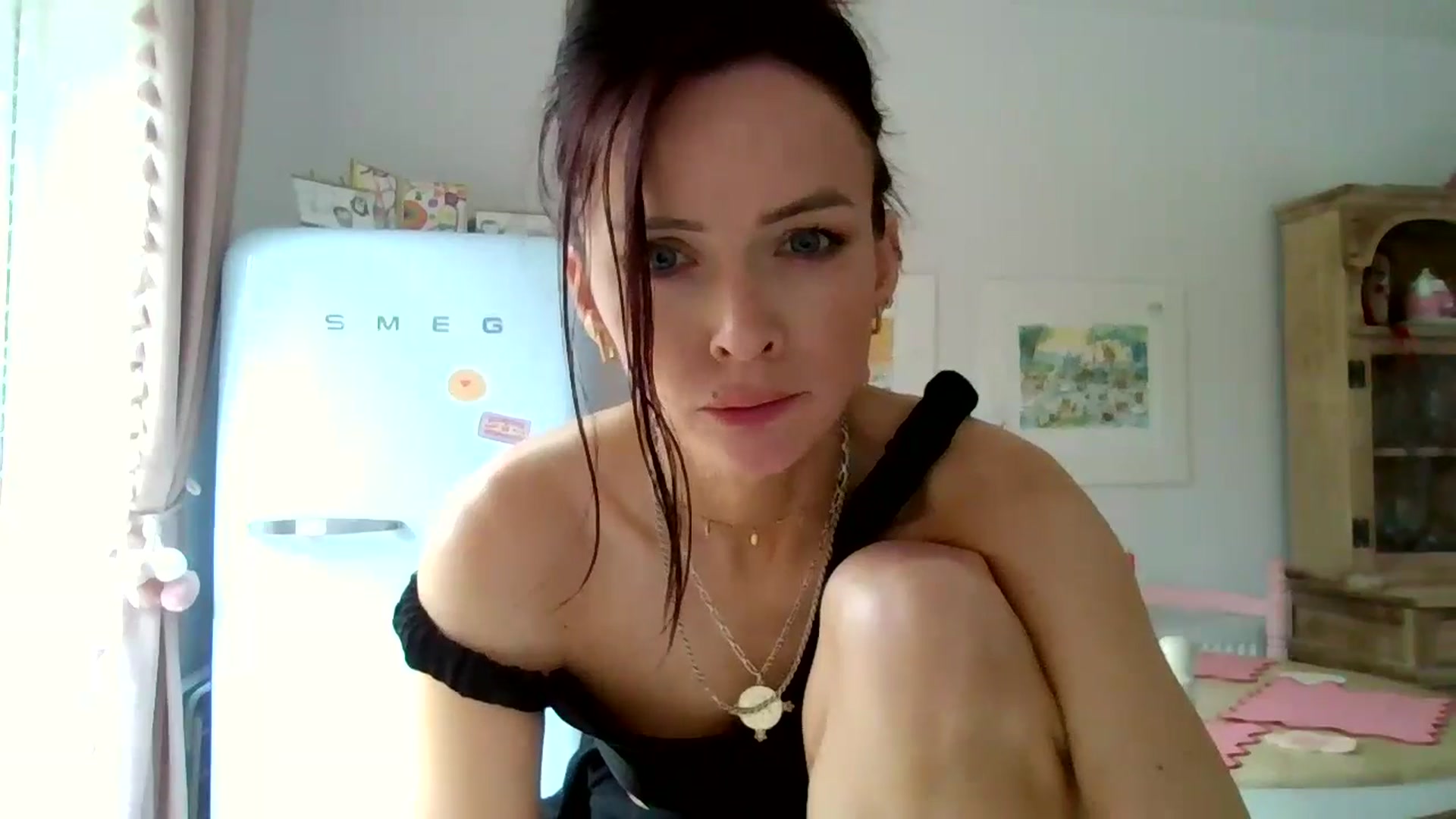 Gallery image thumbnail from British_chick's myfreecams stream on, 10/15/2024, 13:18 image 3 of 20