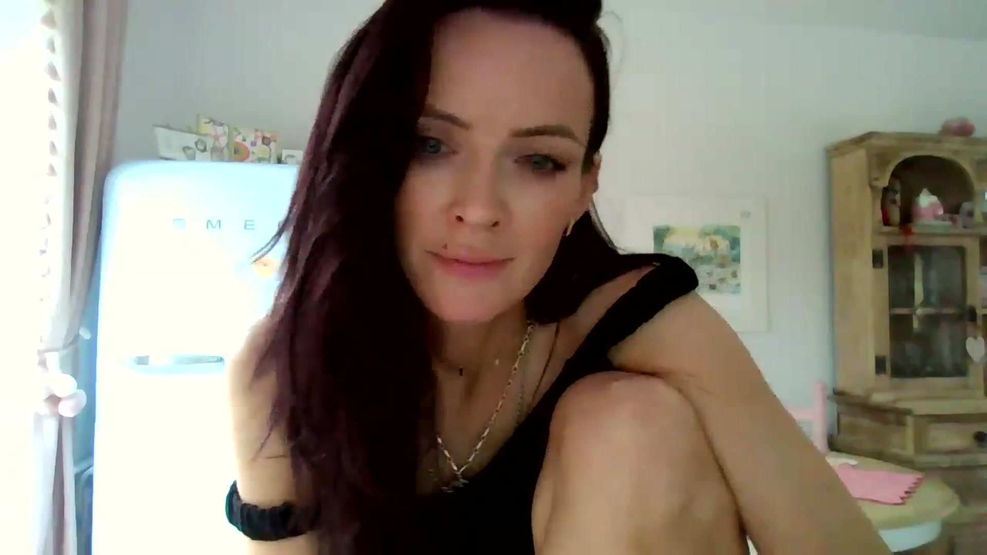 Gallery image thumbnail from British_chick's myfreecams stream on, 10/15/2024, 15:41 image 19 of 20