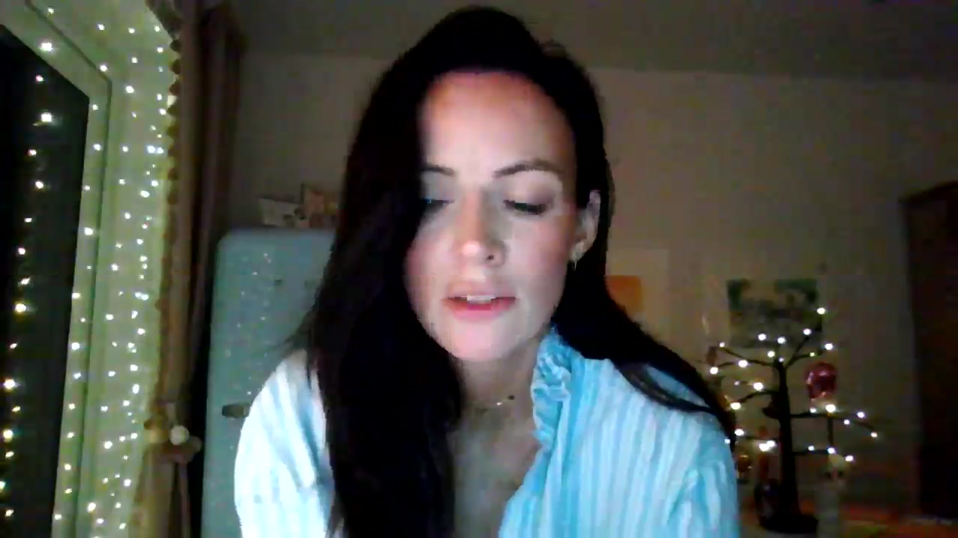 Gallery image thumbnail from British_chick's myfreecams stream on, 10/17/2024, 24:11 image 10 of 20