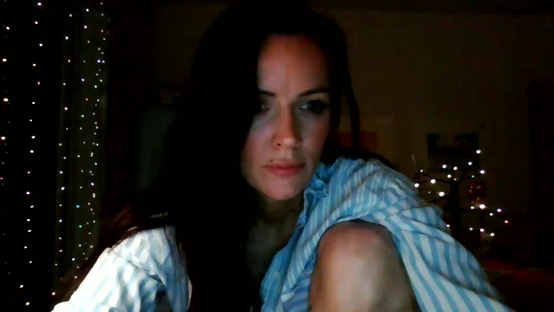 Gallery image thumbnail from British_chick's myfreecams stream on, 10/17/2024, 24:11 image 1 of 20