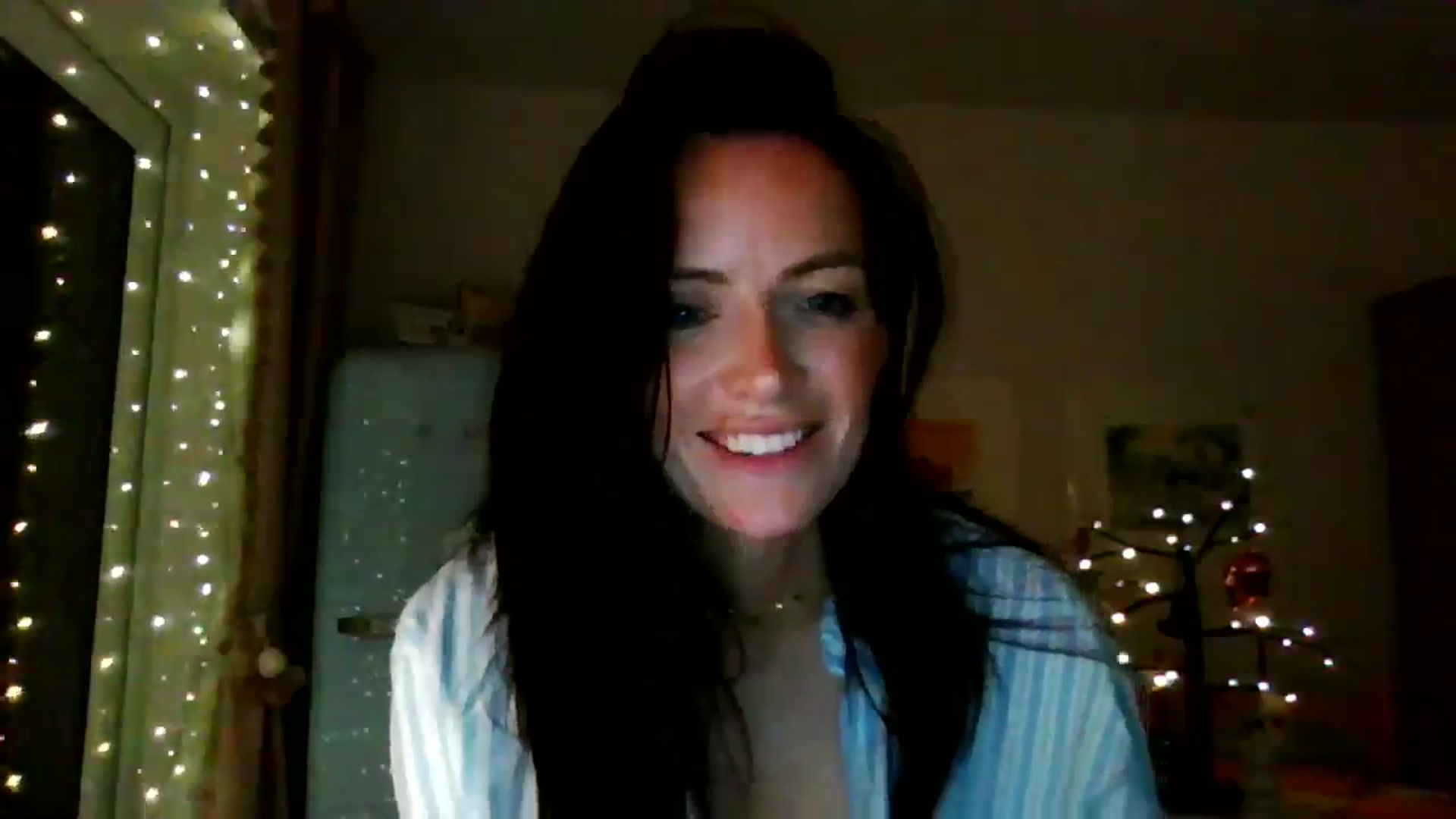 Gallery image thumbnail from British_chick's myfreecams stream on, 10/17/2024, 24:11 image 16 of 20