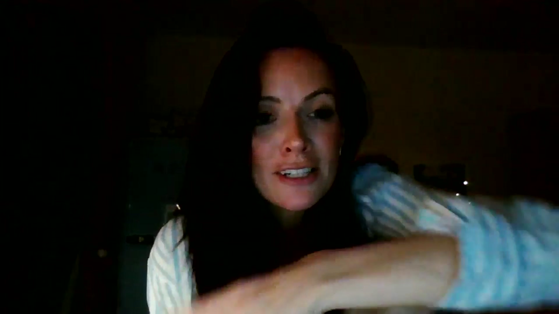 Gallery image thumbnail from British_chick's myfreecams stream on, 10/17/2024, 24:11 image 17 of 20