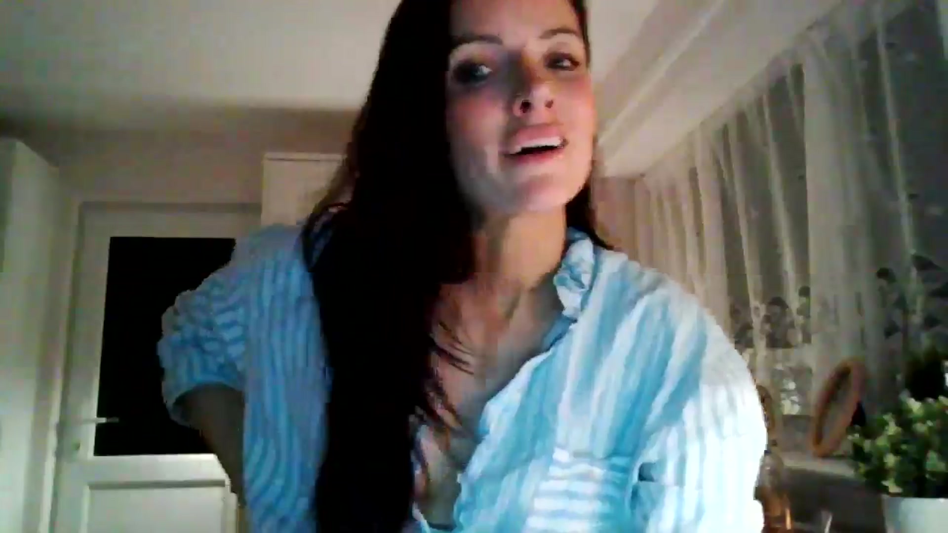 Gallery image thumbnail from British_chick's myfreecams stream on, 10/17/2024, 24:11 image 2 of 20