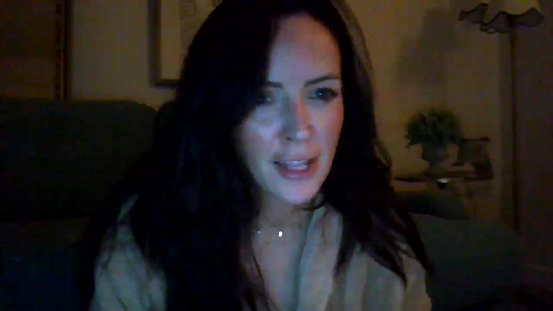 Gallery image thumbnail from British_chick's myfreecams stream on, 10/17/2024, 22:50 image 17 of 20
