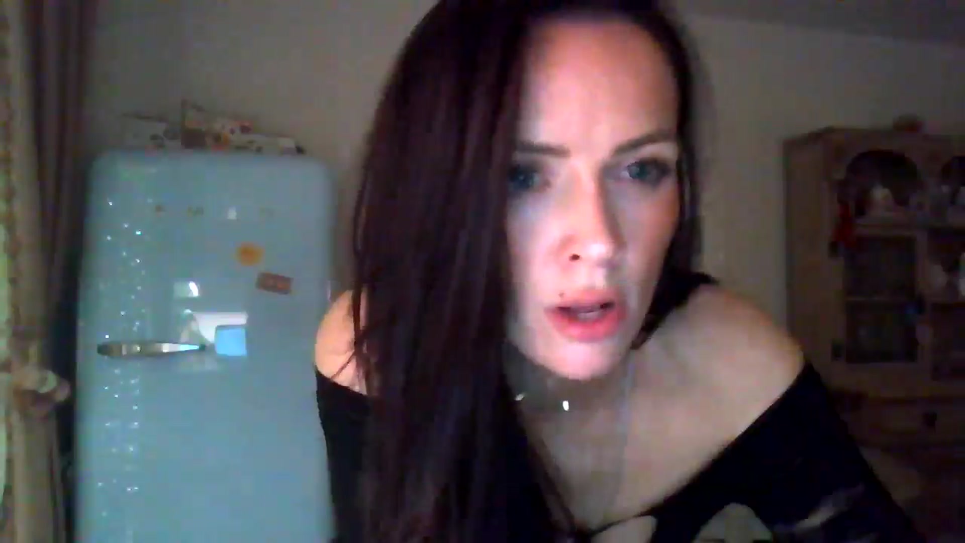 Gallery image thumbnail from British_chick's myfreecams stream on, 10/20/2024, 22:34 image 10 of 20