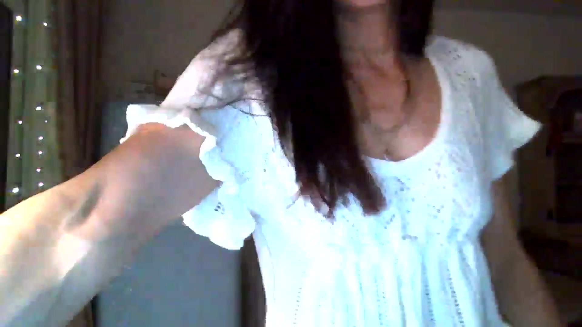 Gallery image thumbnail from British_chick's myfreecams stream on, 10/20/2024, 22:34 image 18 of 20