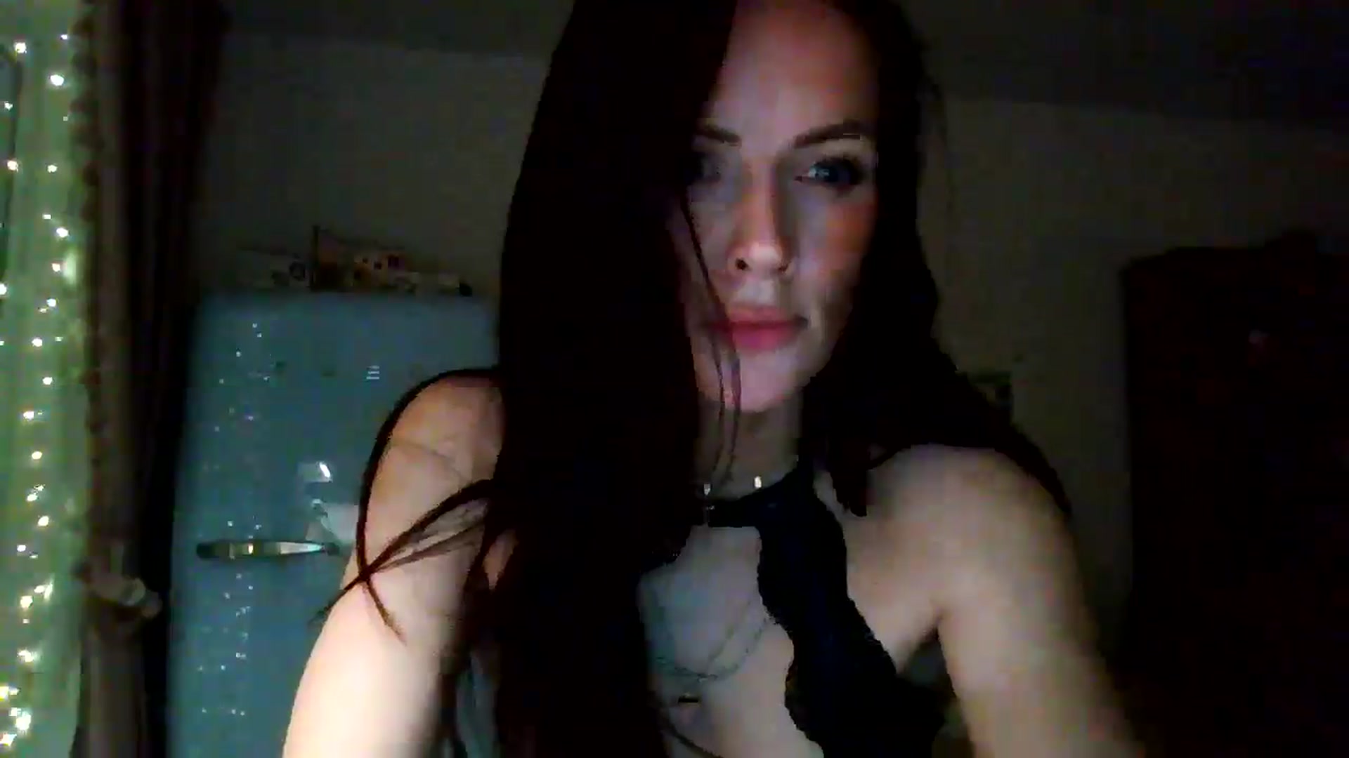 Gallery image thumbnail from British_chick's myfreecams stream on, 10/20/2024, 22:34 image 14 of 20