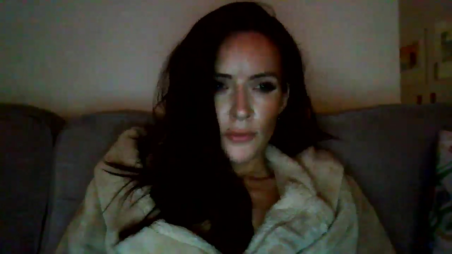 Gallery image thumbnail from British_chick's myfreecams stream on, 10/21/2024, 22:11 image 15 of 20