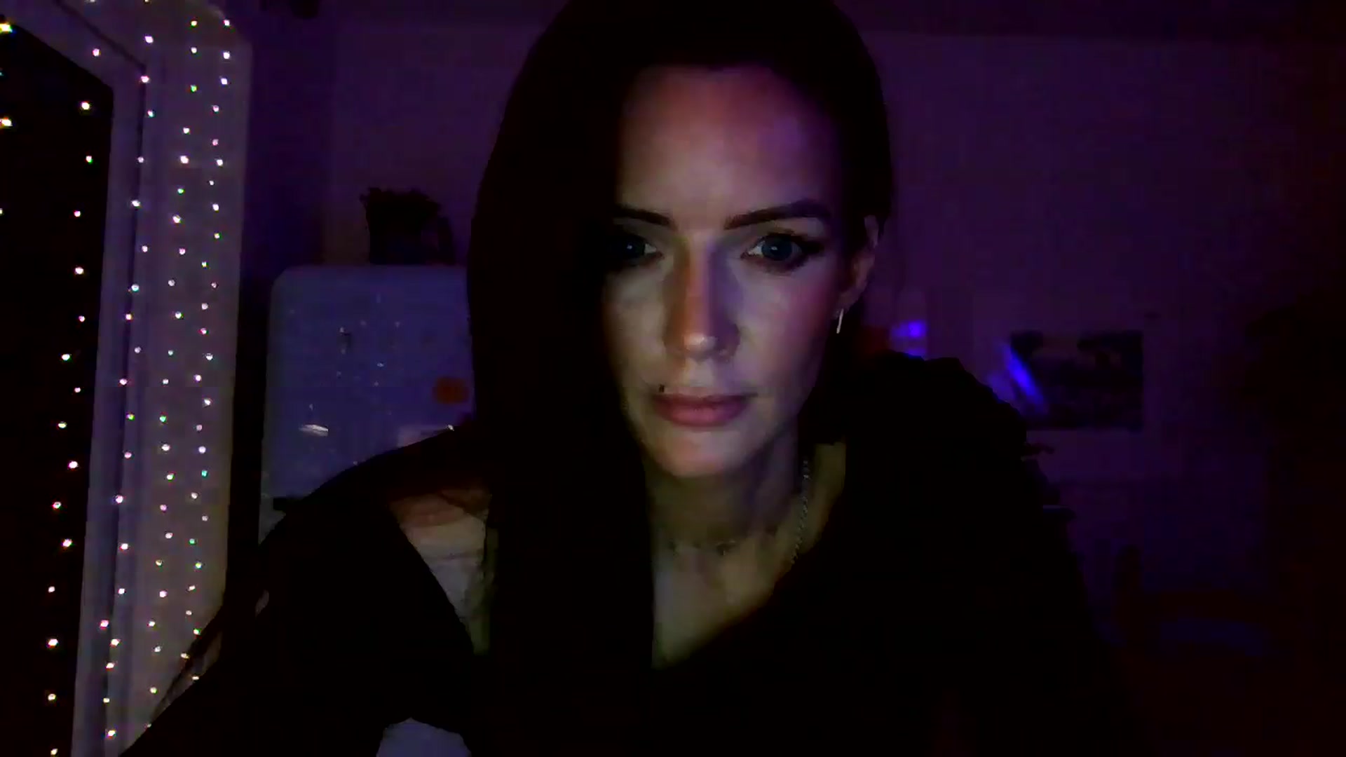 Gallery image thumbnail from British_chick's myfreecams stream on, 11/03/2024, 17:34 image 19 of 20