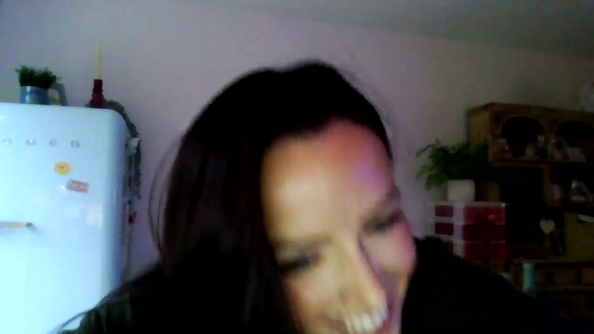 Gallery image thumbnail from British_chick's myfreecams stream on, 11/03/2024, 17:34 image 7 of 20