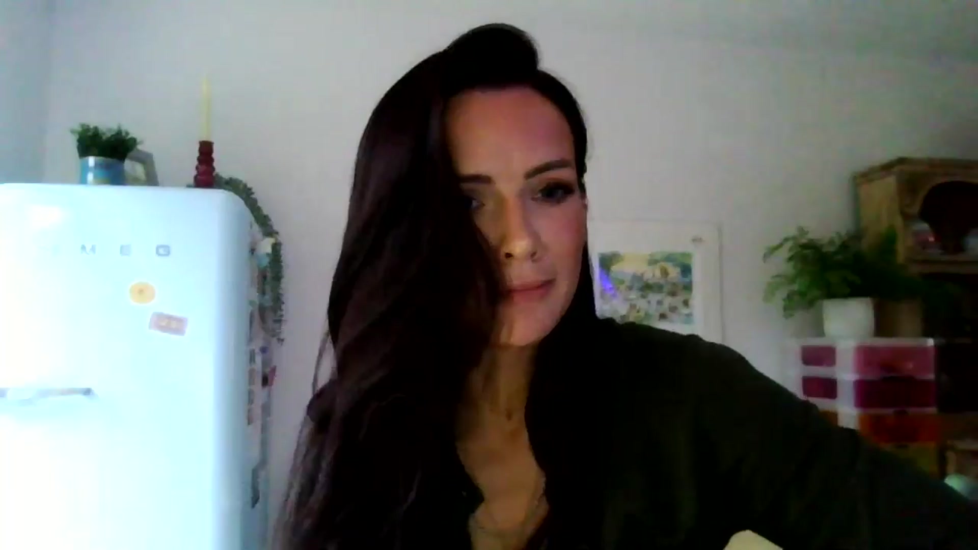 Gallery image thumbnail from British_chick's myfreecams stream on, 11/03/2024, 17:34 image 3 of 20