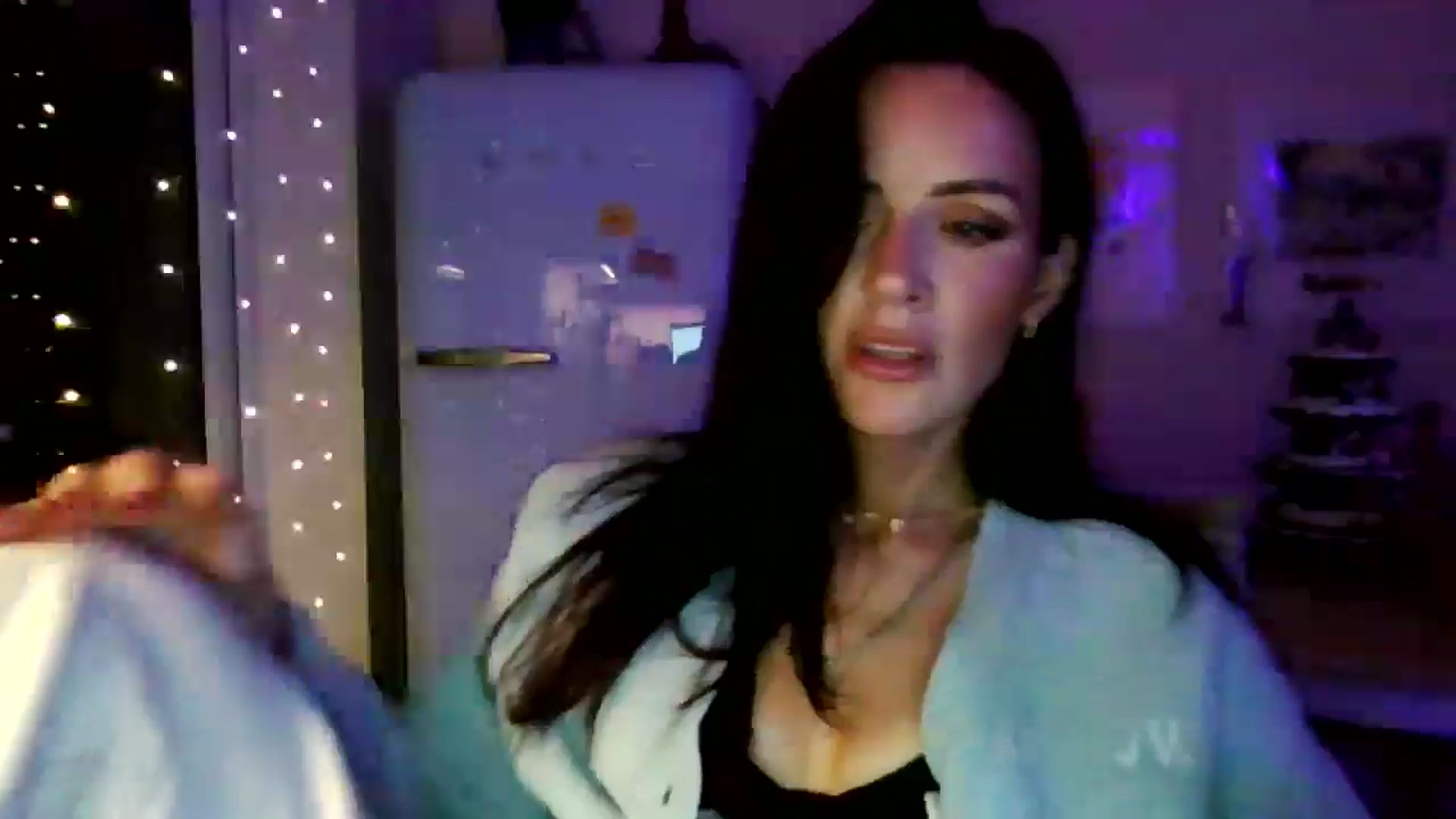 Gallery image thumbnail from British_chick's myfreecams stream on, 11/04/2024, 24:12 image 6 of 20