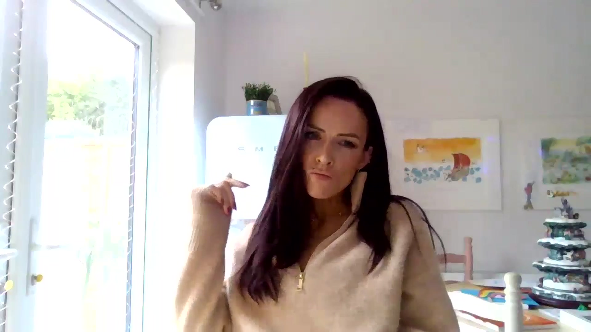 Gallery image thumbnail from British_chick's myfreecams stream on, 11/04/2024, 13:54 image 14 of 20
