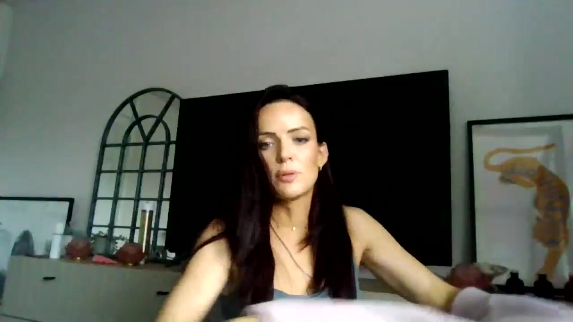Gallery image thumbnail from British_chick's myfreecams stream on, 11/04/2024, 13:54 image 9 of 20