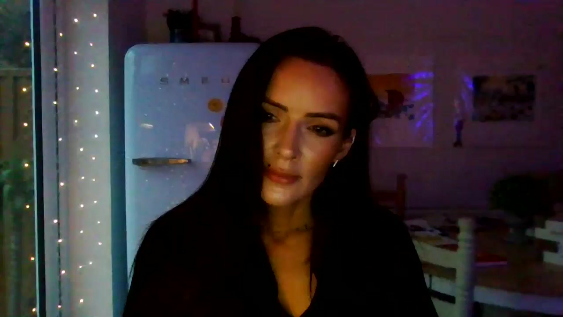 Gallery image thumbnail from British_chick's myfreecams stream on, 11/05/2024, 16:47 image 17 of 20