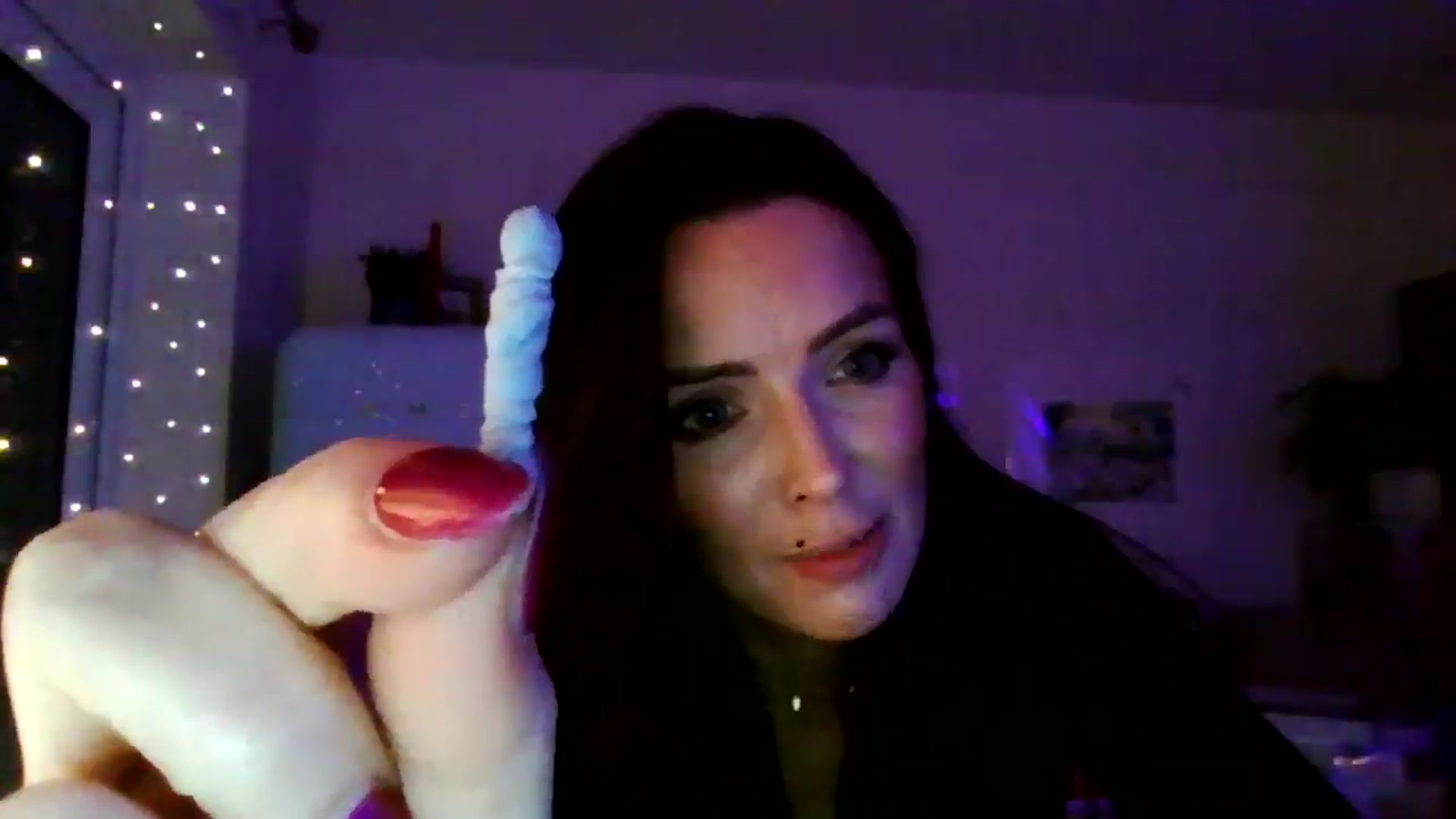 Gallery image thumbnail from British_chick's myfreecams stream on, 11/05/2024, 19:17 image 3 of 20