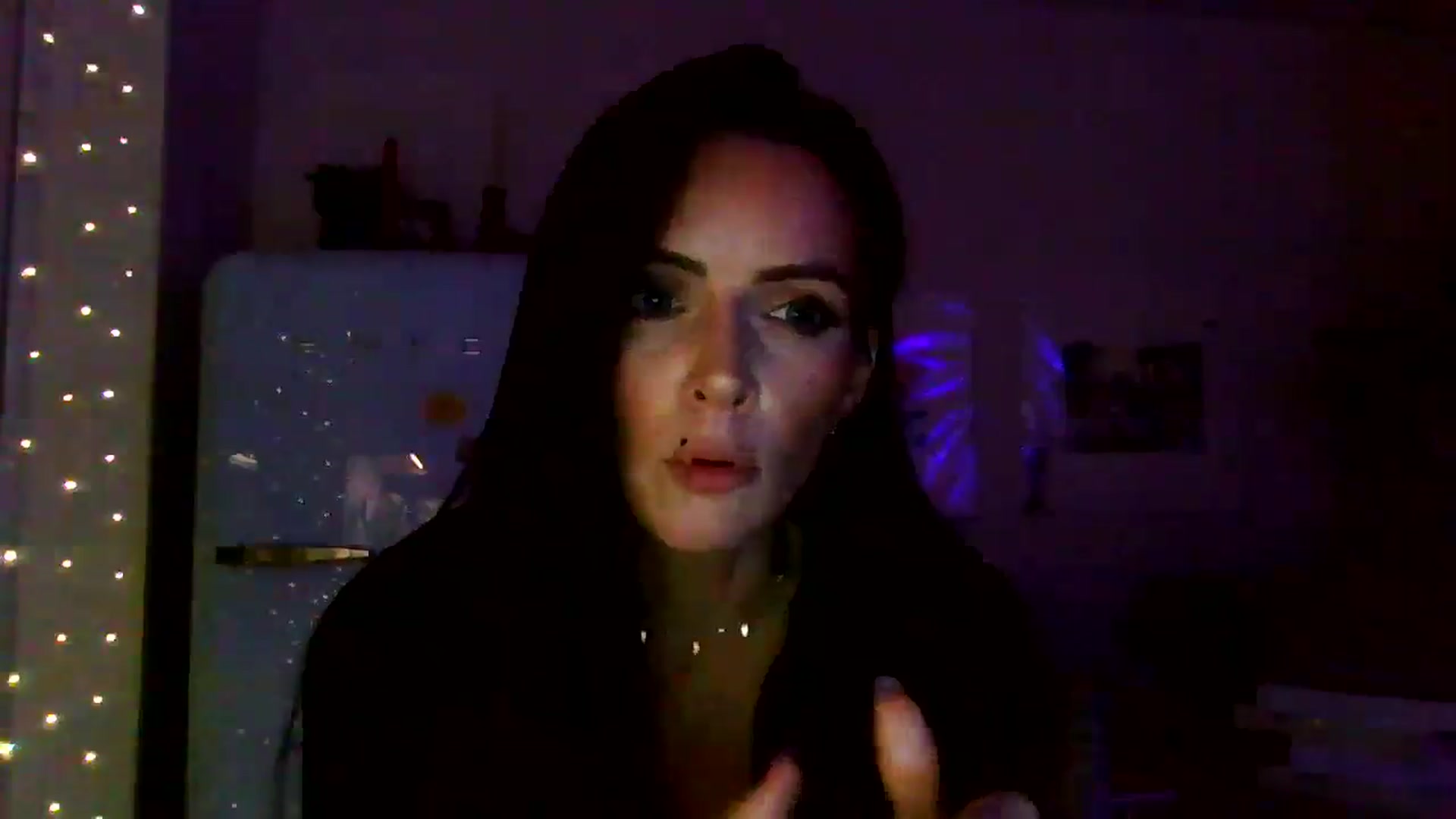Gallery image thumbnail from British_chick's myfreecams stream on, 11/05/2024, 19:17 image 7 of 20