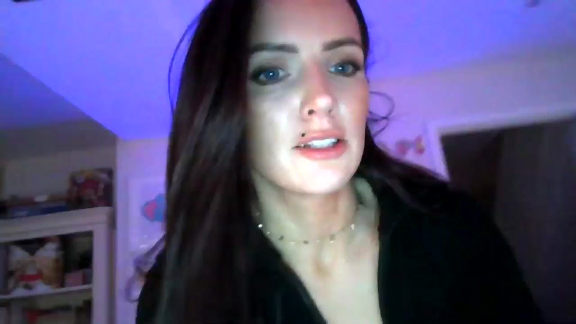 Gallery image thumbnail from British_chick's myfreecams stream on, 11/05/2024, 19:17 image 1 of 20