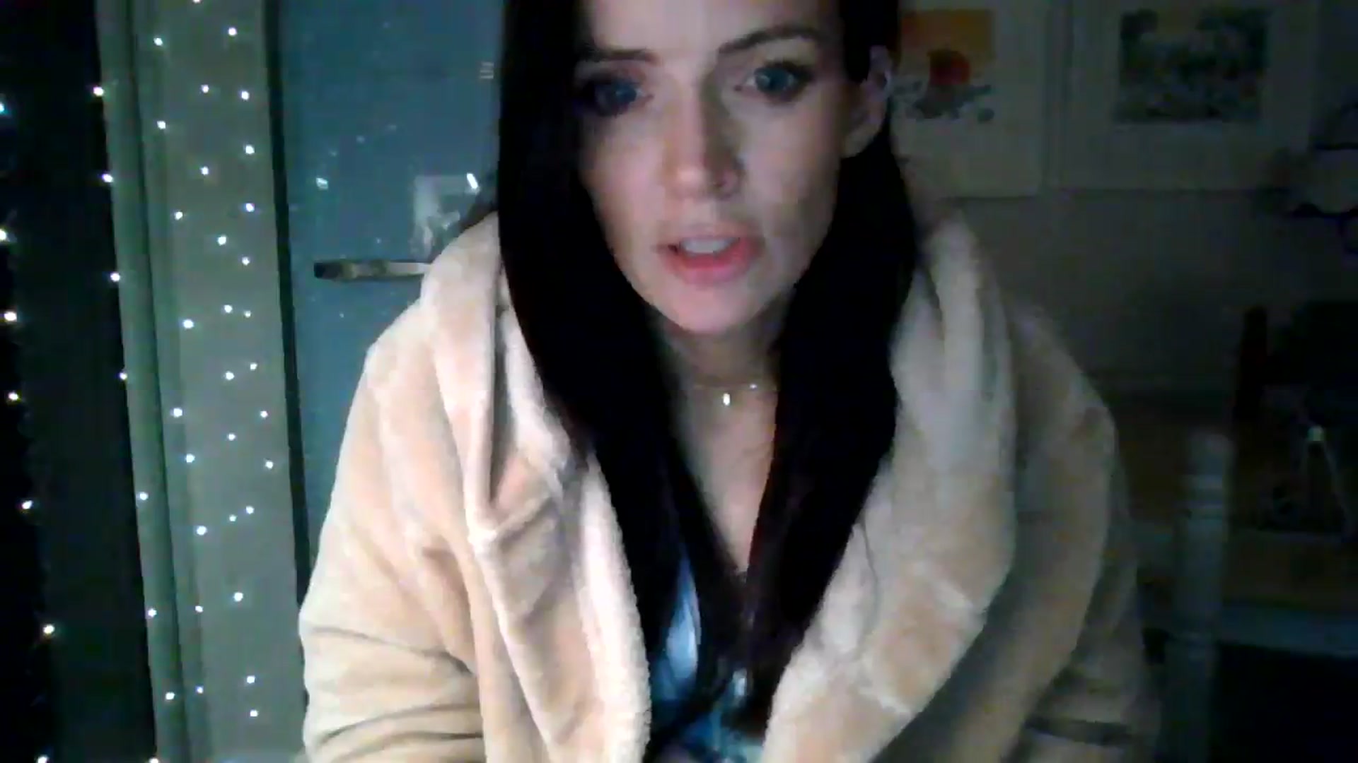 Gallery image thumbnail from British_chick's myfreecams stream on, 11/06/2024, 23:44 image 3 of 20