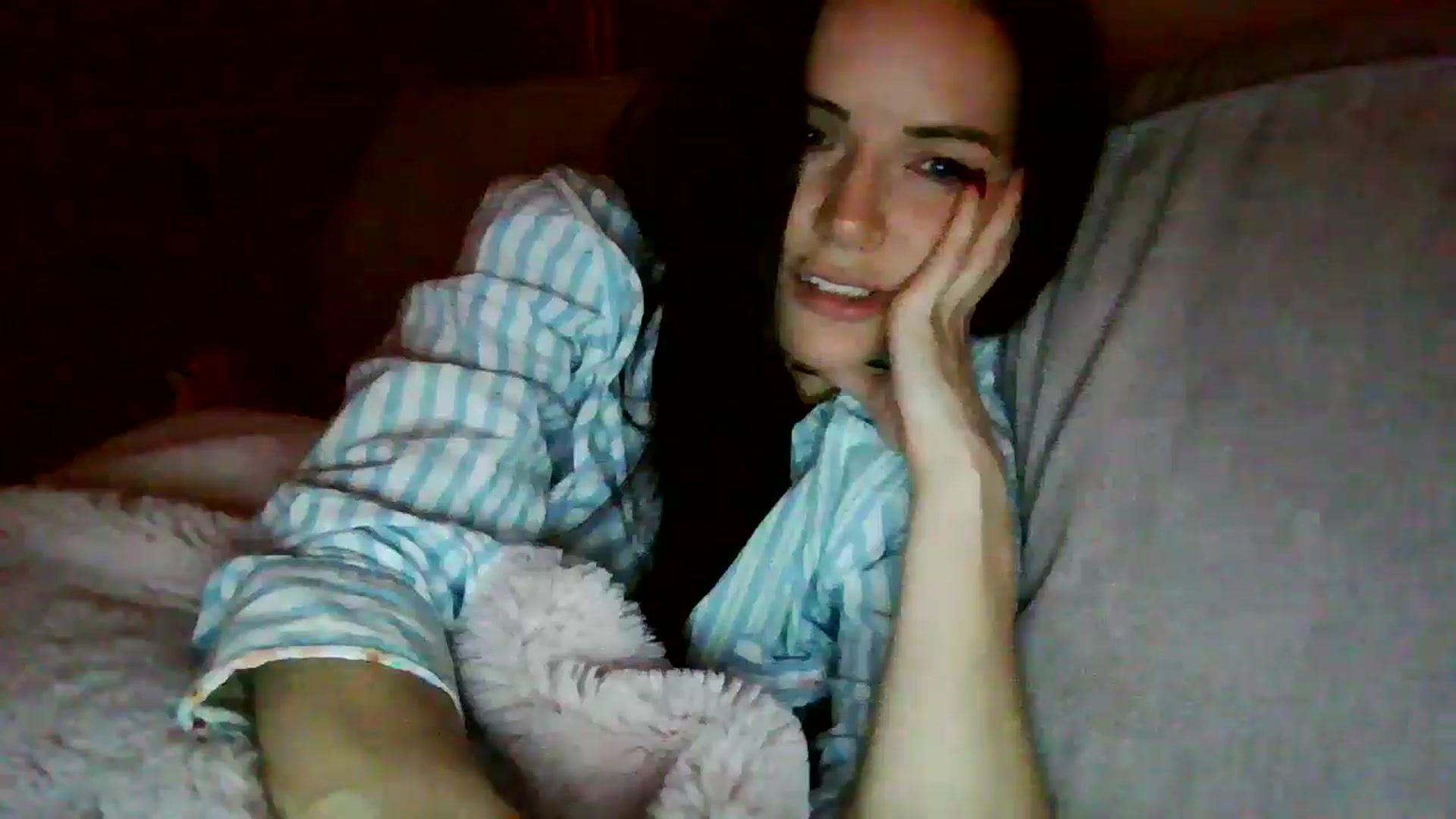 Gallery image thumbnail from British_chick's myfreecams stream on, 11/19/2024, 24:01 image 7 of 20